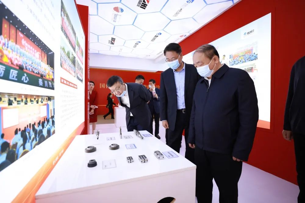 陕西省委常委、组织部长张广智莅临tyc5997太阳集团展位