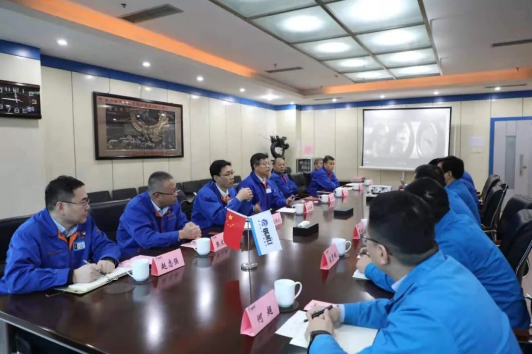 法士特集团领导干部到tyc5997太阳集团参观交流