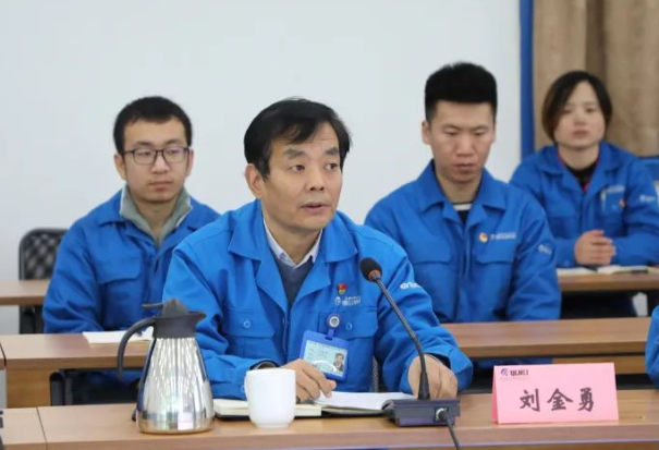 【群团工作】tyc5997太阳集团本部团委组织召开“话青春•谈奋进•勇担当”青年职工座谈会